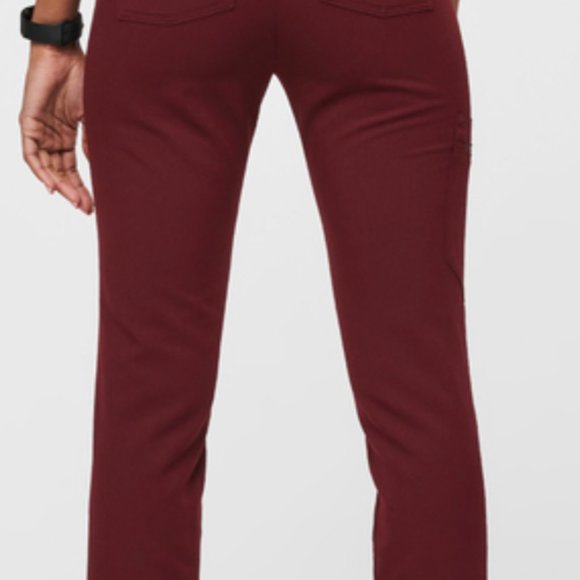 FIGS Scrubs - Picture 2 of 5